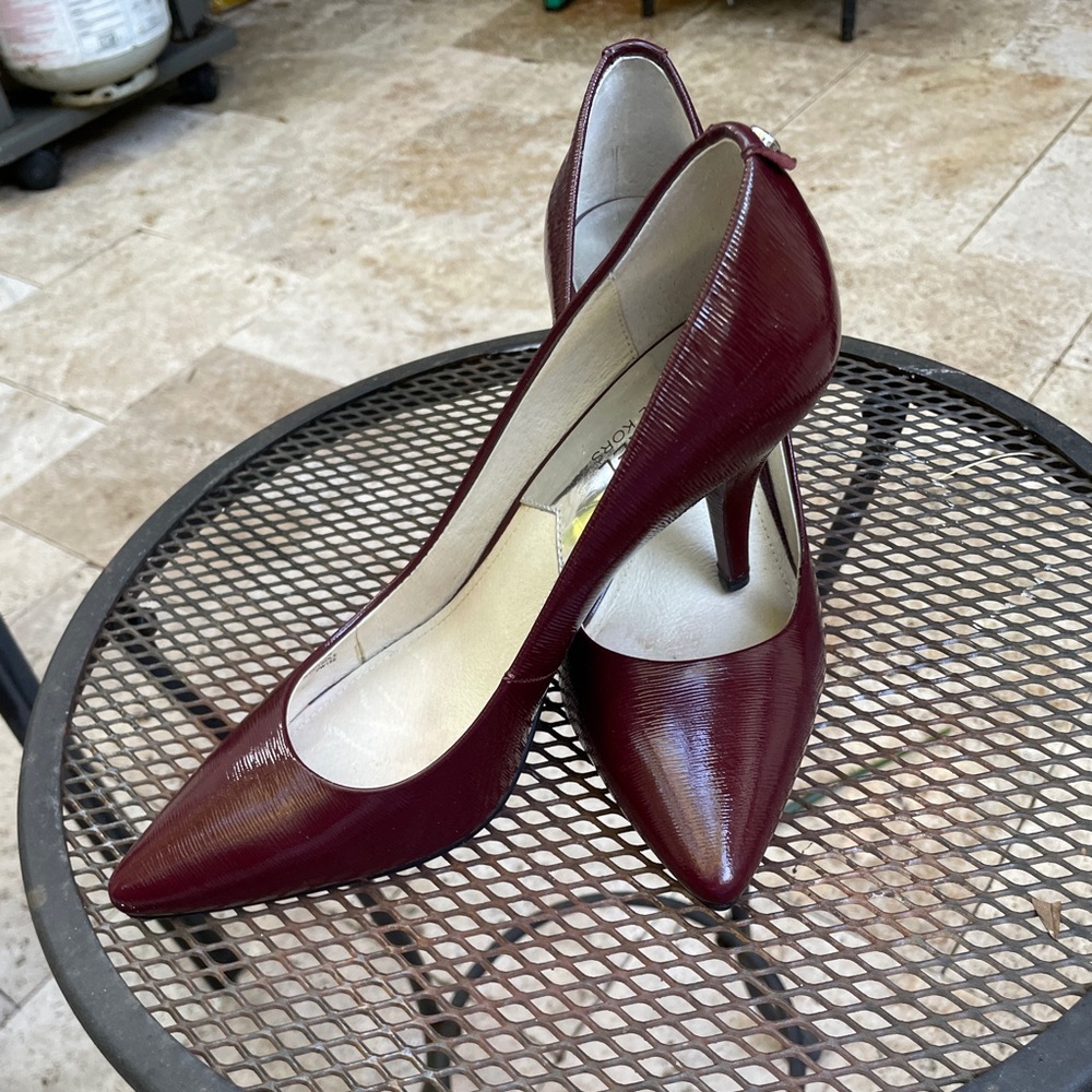 MK heels worn few times. Almost new.